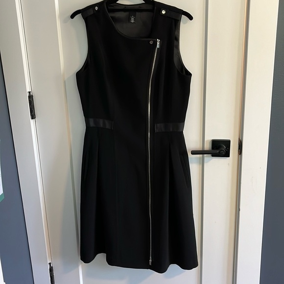 White House Black Market Dresses & Skirts - WHBM Black Zipper Front Sheath NWOT